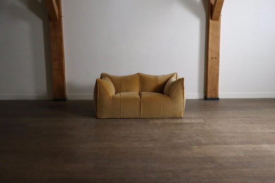 Le Bambole sofa in velvet By Mario Bellini For B&B Italia, 1970s, 2 seaters, Beige, Vintage (photo 8 of 17)
