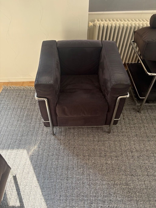 “Sillón original Cassina LC2 – Tela Waterborn color antracita – Le Corbusier”