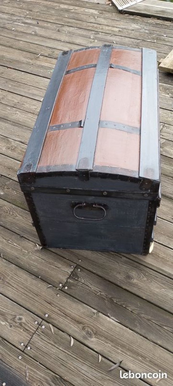 Image 1 of Antike, gewölbte, restaurierte Holztruhe