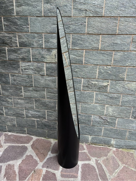 Image 1 of Nagel-Spiegel-Lippenstift-Designmodell