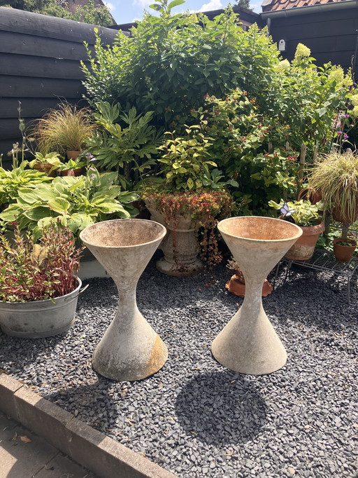 Set of 2 Willy Guhl garden vases