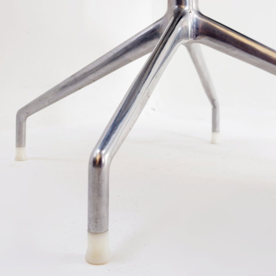 Image 1 of Vintage Italian swivel armchair “Iuta” by Antonio Citterio for B&B Italia