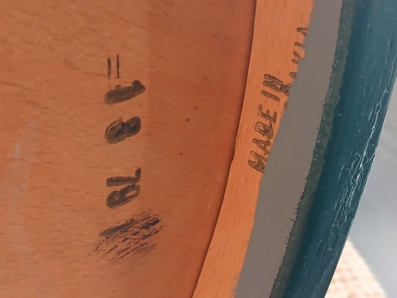 Zwei Thonet Stühle., Esszimmerstühle, Holz, Grün (Foto 13 von 17)