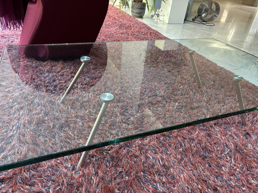 Maupertuus glass table
