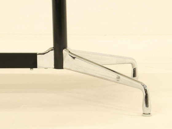 Image 1 of Eames Segmented Ovale Eettafel in Wit Marmer en Roestvrij Staal