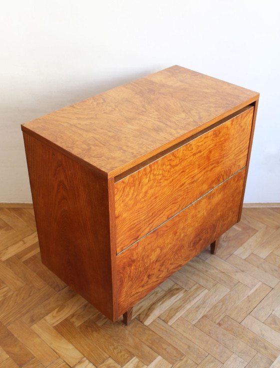 Image 1 of Commode en noyer des années 1950