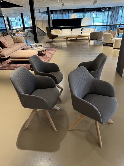 4 chaises de salle à manger Arco Ease H