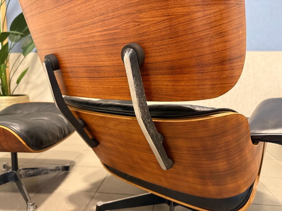 Image 1 of Herman Miller / Contura | Charles & Ray Eames | Lounge Chair & Ottoman | Rosewood & Black Leather | 1x Set