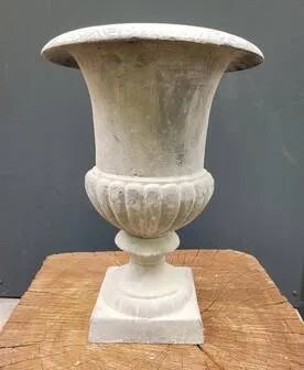 Macetas de jardín de hierro fundido gris, Vintage (foto 2 de 4)