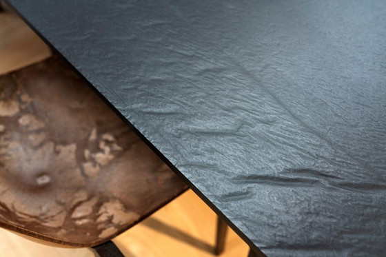 Image 1 of Mesa de piel de elefante de dirk van der Kooij