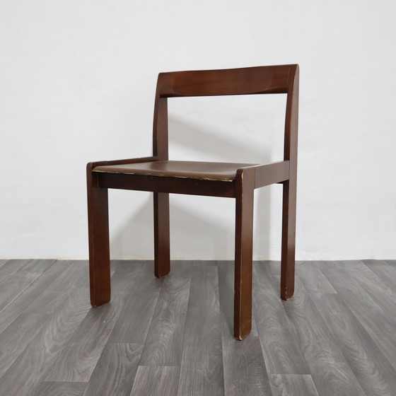 Image 1 of Eetkamerset met 4 houten stoelen uit de jaren 60, vintage modern design.