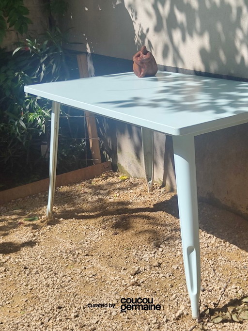 Table acier laqué Sklum, style industriel (années 2020)