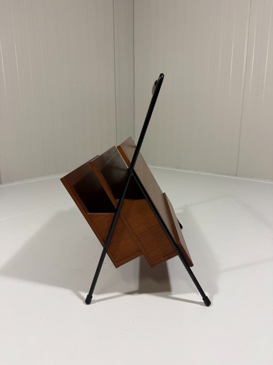 Teak Magazine Rack from the Sixties, Metal, Black (photo 7 of 11)