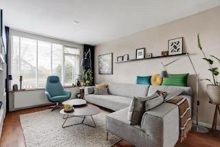 Doding on Stock, bloq corner sofa