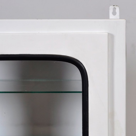 Image 1 of Armadietto medico d'epoca, anni '70