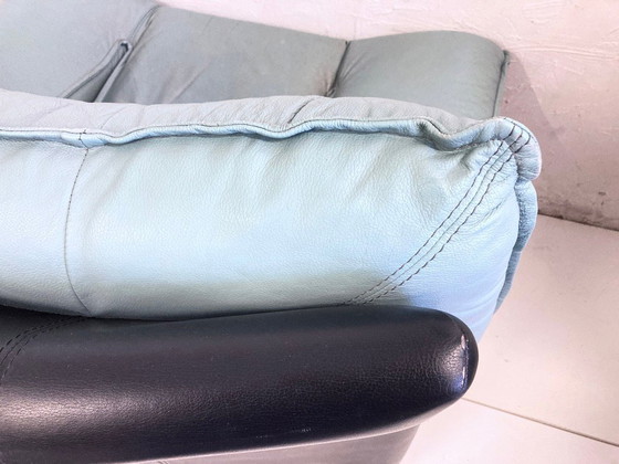 Image 1 of Postmoderne fauteuil met voetenbankje van Nicoletti Salotti jaren 80 ontwerp