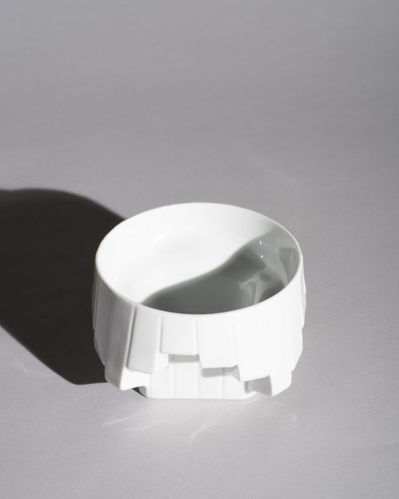 Image 1 of Seltene skulpturale Porzellanschale von Zaha Hadid für Rosenthal, Deutschland, 2000er Jahre