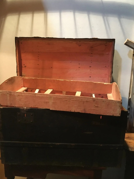 Baúl de viaje negro con tapa de tela – Armarios de almacenamiento, Madera, Vintage (photo 7 of 12)