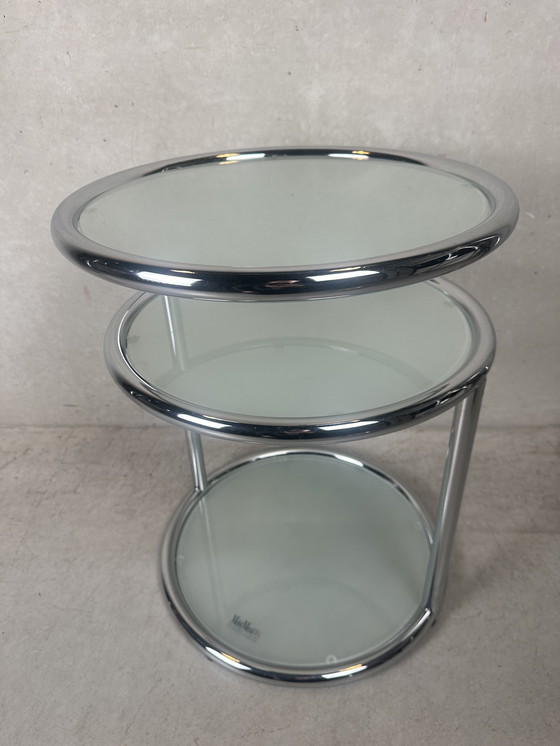 Image 1 of Table d'appoint italienne postmoderne en chrome et verre - MobilMetal