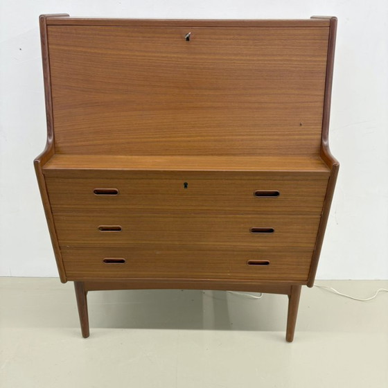 Secretaire 37 Arne Wahl Iversen voor Vinde Møbelfabrik – High boards, Wood (photo 2 of 9)