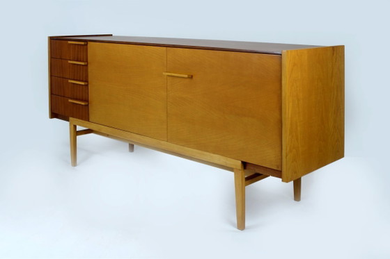 Credenza Mid-Century Modern restaurata in mogano e frassino di UP Zavody, anni '60 – Credenze, Wood (photo 14 of 24)