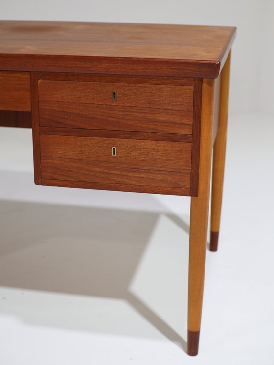 Image 1 of Vrijstaand bureau Deens teak vintage 1960s