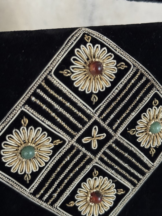 Image 1 of Fluwelen clutch met borduursels en steentjes, avondtasje met handvatten
