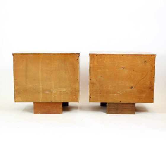 Image 1 of Paire de tables de chevet Art déco, placage noyer, Tchécoslovaquie, années 1940
