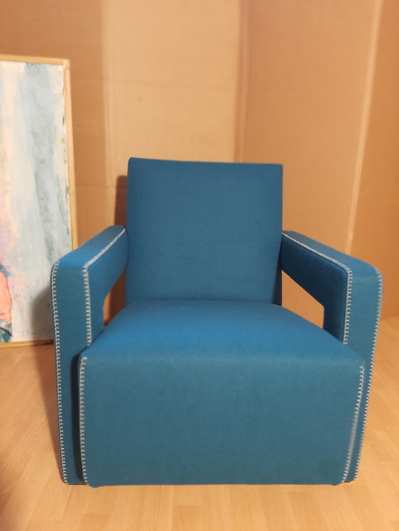 Image 1 of Cassina Utrecht 637, nueva, nunca usada, en tela de lana azul petróleo (serie 13L), costuras de caballo