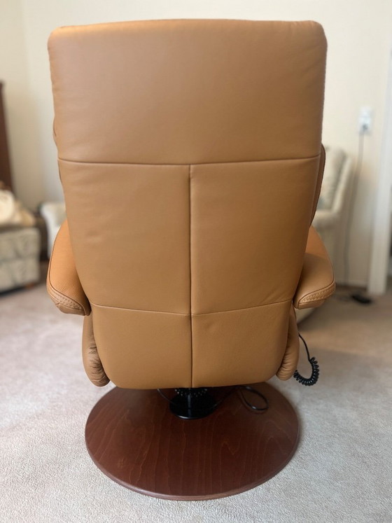 Image 1 of Orthopedische fauteuil, relaxfunctie, tillift, hartslagbalans, catalogusprijs €4799