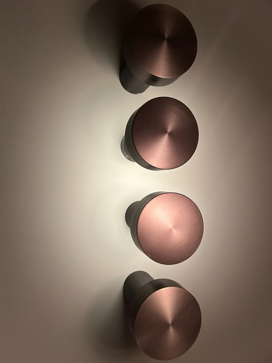 4x Column Portable Lampes de la marque de design Audo Copenhagen, Menu Space, Aluminium, Marron (photo 3 sur 8)