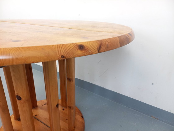 Image 1 of Table à manger ronde scandinave vintage style Rainer Daumiller en pin des années 60 70 avec rallonge