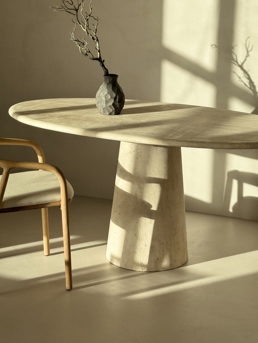 Ovaal Travertine Eettafel 160 cm 