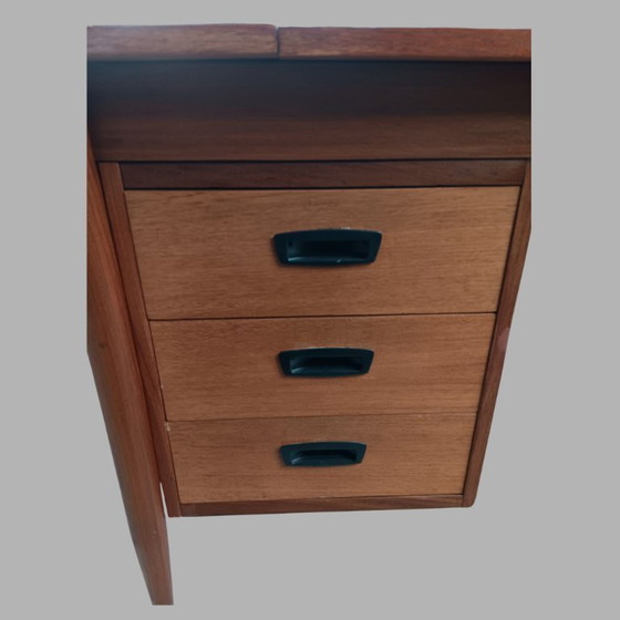 Image 1 of Arne Vodder zugeschriebener Teak-Schreibtisch mit Klappplatte aus der Mitte des 20. Jahrhunderts, dänisches Design