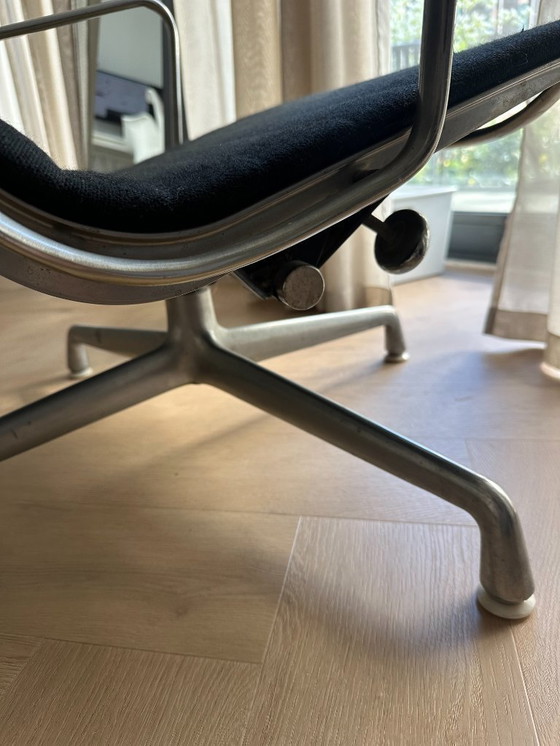 Image 1 of Herman Miller EA 124 - Charles Eames