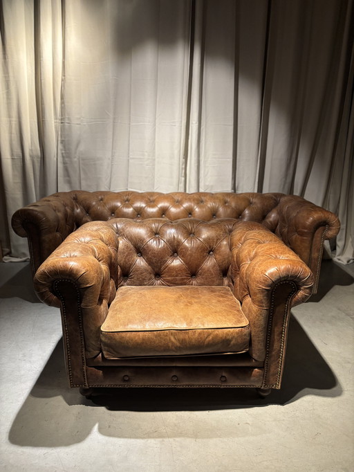 Divano Chesterfield 3 posti + poltrona xxl marrone cognac