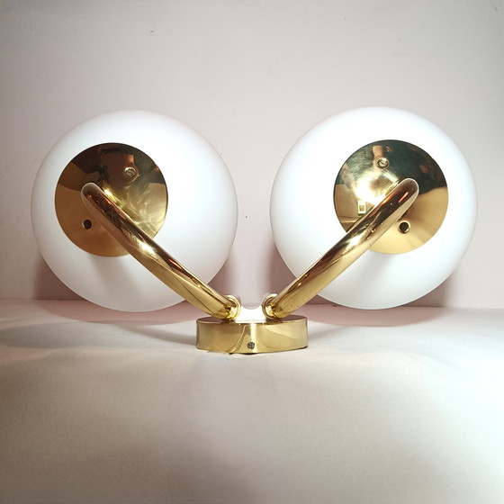 Image 1 of Aplique extragrande, 1 de 12, Art Déco, Moderno de mediados de siglo, Latón, Vidrio opalino, Glashütte Limburg, Muy raro