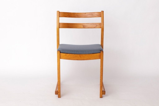 Chaise empilable en chêne vintage par Carl-Ewert Ekström - 1960s Scandinavian Design