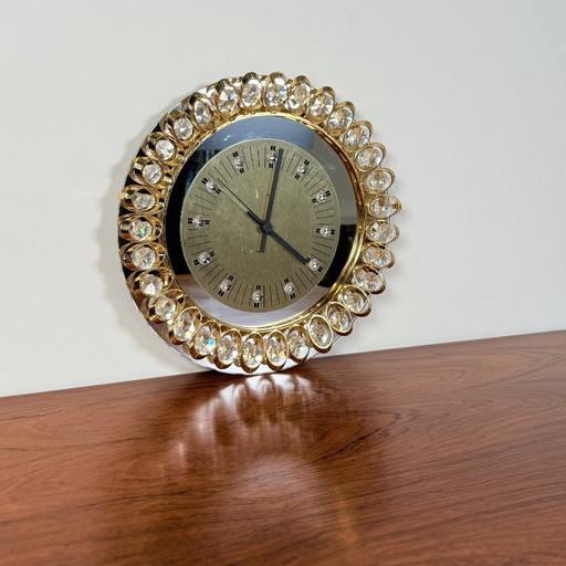 Hollywood regency clock from Junghans, gold and crystal