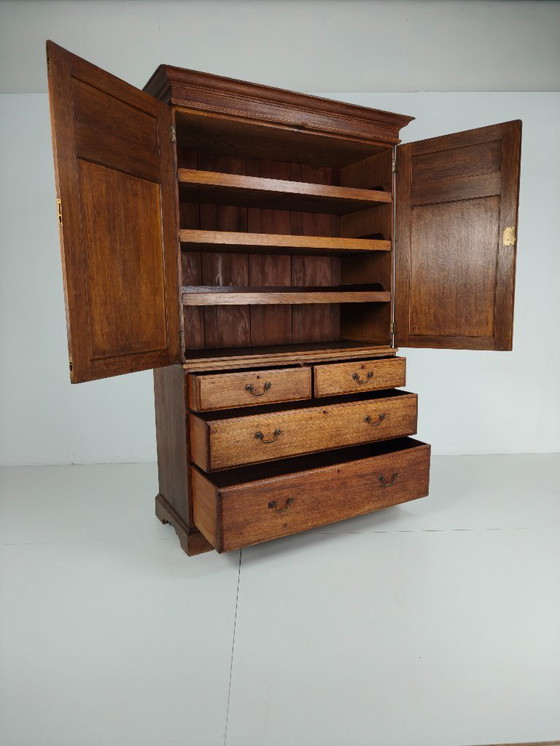 Image 1 of Antieke Howard & Son’s Berners Street Linnenkast – Licht Eiken, ca. 1880–1900