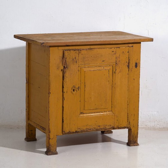 Piccolo armadio contenitore patina senape – Europa Centrale, circa 1890 – Armadi contenitori, Scandinavian (photo 5 of 40)