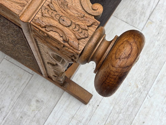 Image 1 of Années 1950, fauteuil danois, meuble en laine, bois de chêne massif sculpté.