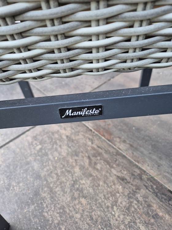 Manifesto Villongo deining tuinstoel 4x en Rough-S dining tuintafel – Tuinsets, Metal, Wood (photo 5 of 5)