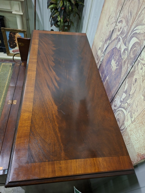 Image 1 of Antike englische Kommode, Kommode, hinter der obersten Schublade befindet sich ein Schreibfach ca. 1860 Abmessung 120x49 und 115