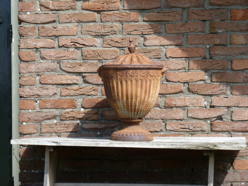 Gietijzeren tuinbokaal met deksel 50x33 cm - 18kg