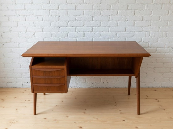 Gunnar Nielsen Teakhouten bureau voor Tibergaard, jaren 60. – Wood (photo 7 of 10)