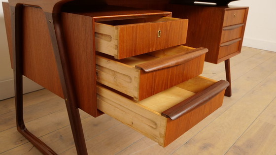 Image 1 of Scrivania vintage | Design danese | Teak | Svend Aage Madsen