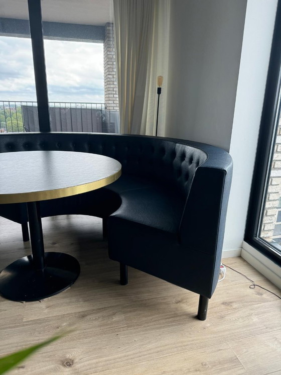 Image 1 of Unique round leather dining bench – comfortable and full of character – table not included