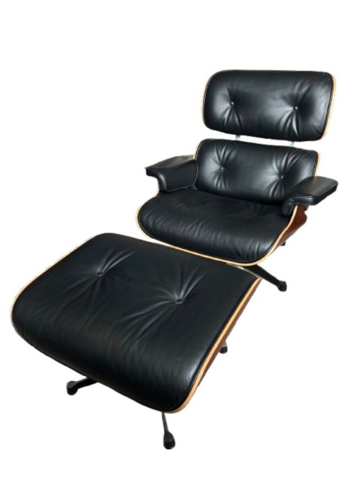Poltrona e pouf Vitra Eames Lounge Chair – Pelle nera Premium Nero – Condizioni perfette (incl. fattura e certificato)