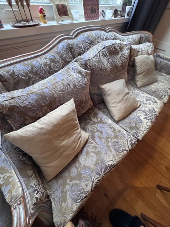 Image 1 of Canapé 3 places baroque vintage - en super état !